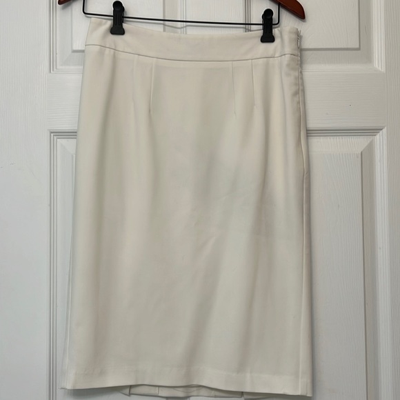 New York & Company Dresses & Skirts - New York & Company pencil skirt